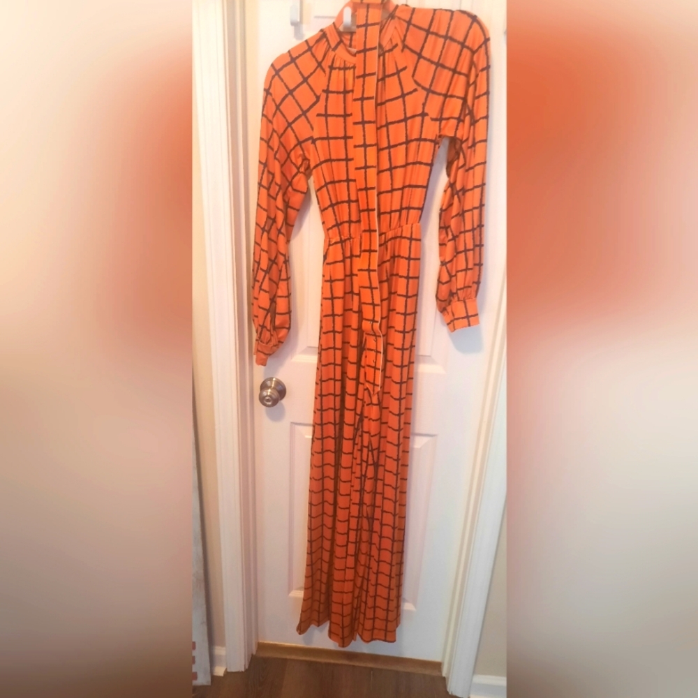 Womens Jumpsuit size small Tall Lady Friendly